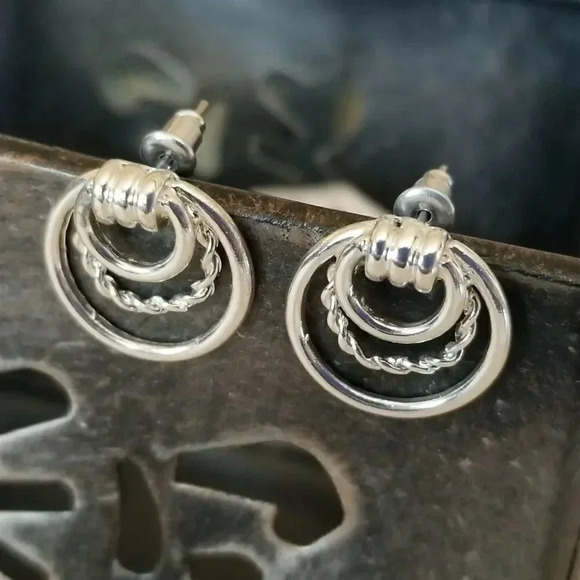 Art Deco Circles Hoop and Twist Sterling Silver Plated Stud Earrings - Picture 4 of 6